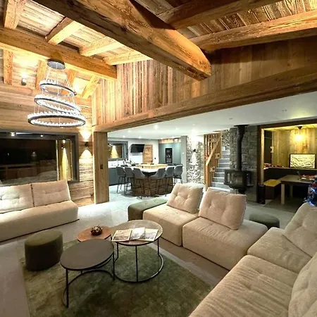 New Chalet With Panoramic Views *
